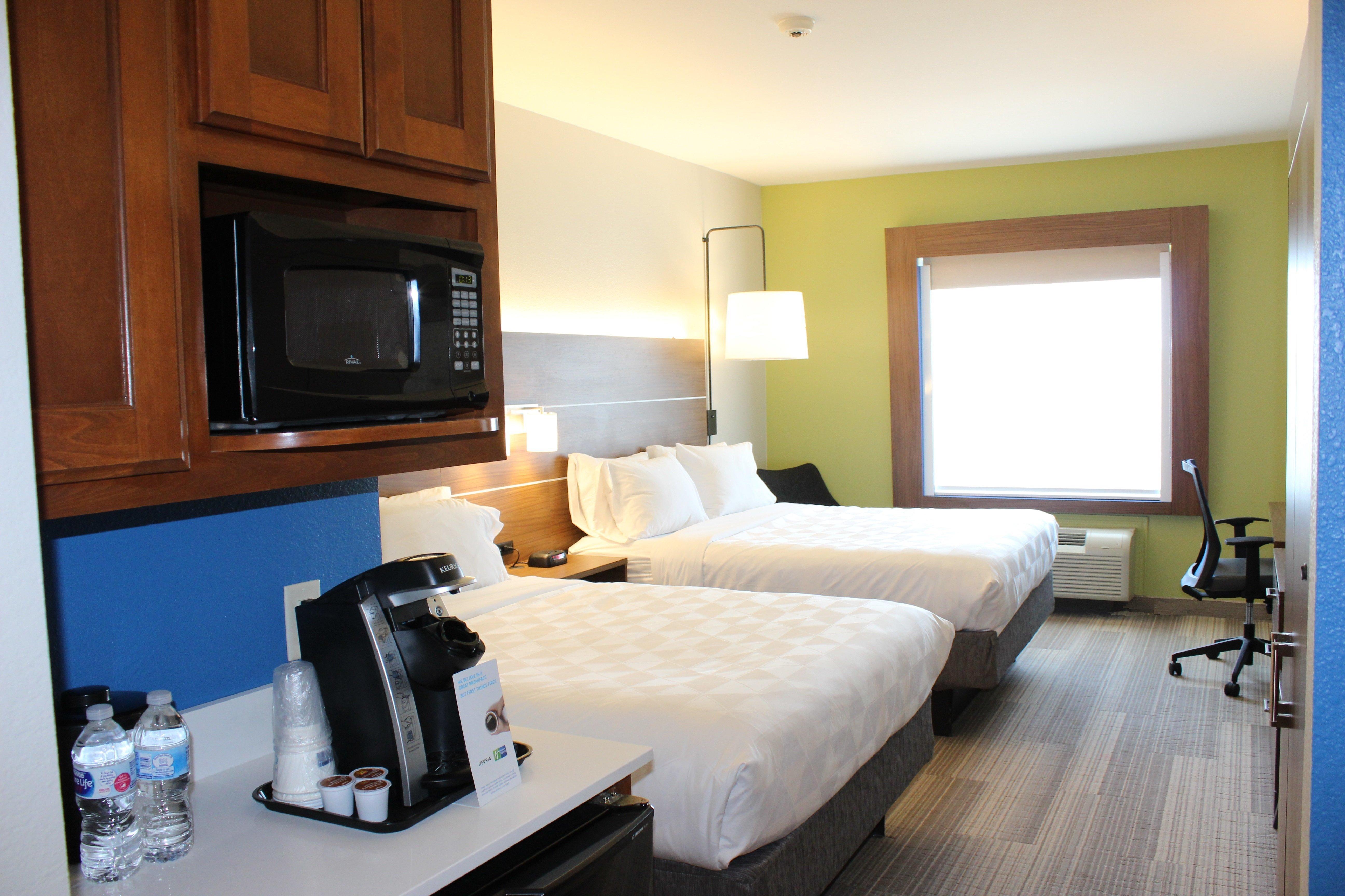 Express & By Ihg 2*