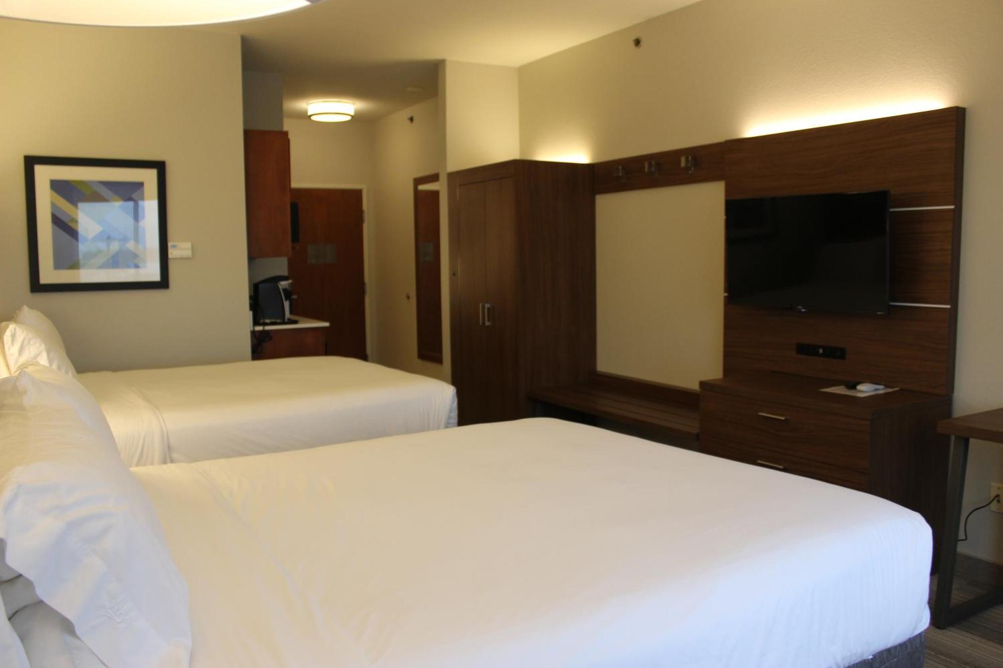 Express & By Ihg Hotel