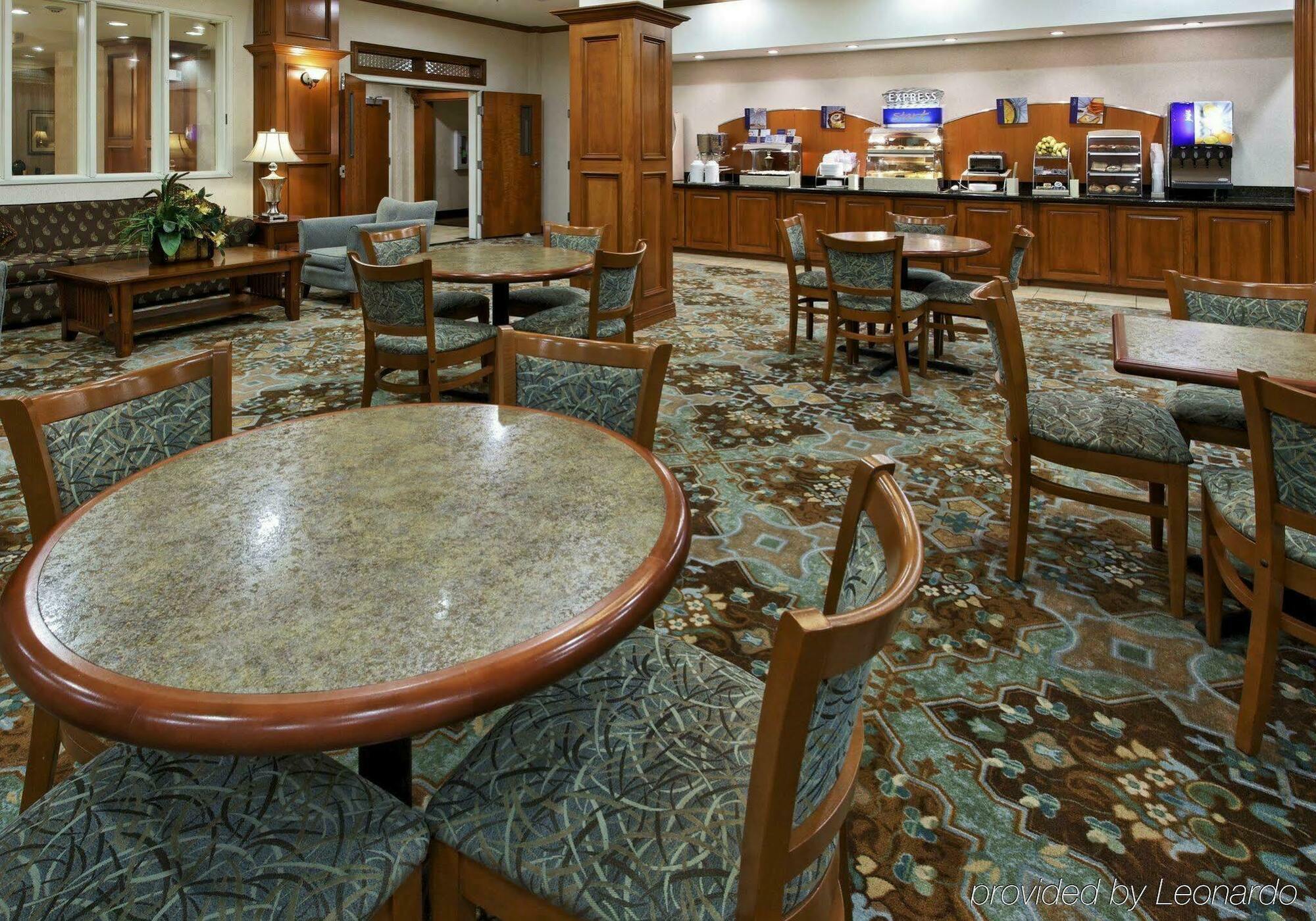 Hotel Express & By Ihg 2*